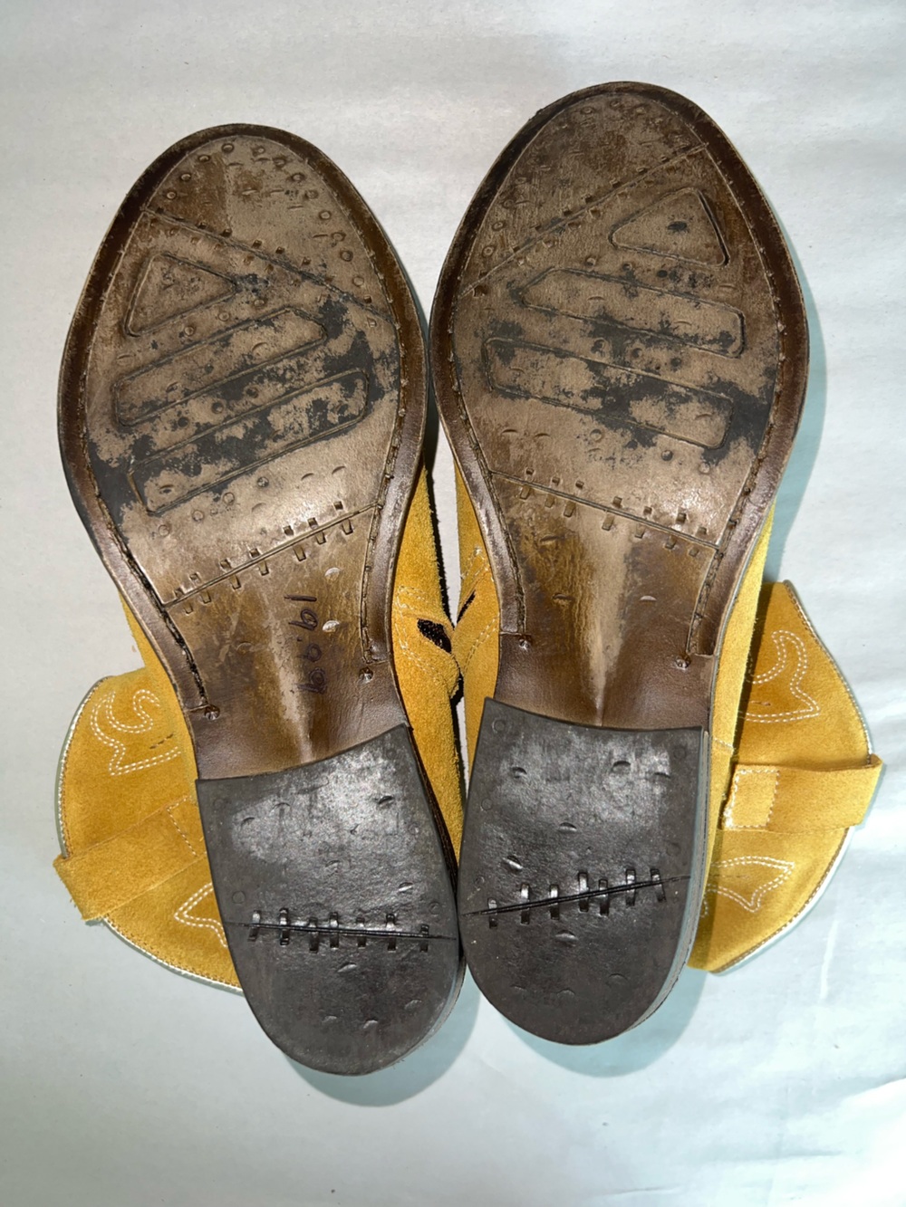Dingo Women’s Daisy Mae Casual Leather Boots Ankle Low Heel 1-2" Mustard - Picture 7 of 9